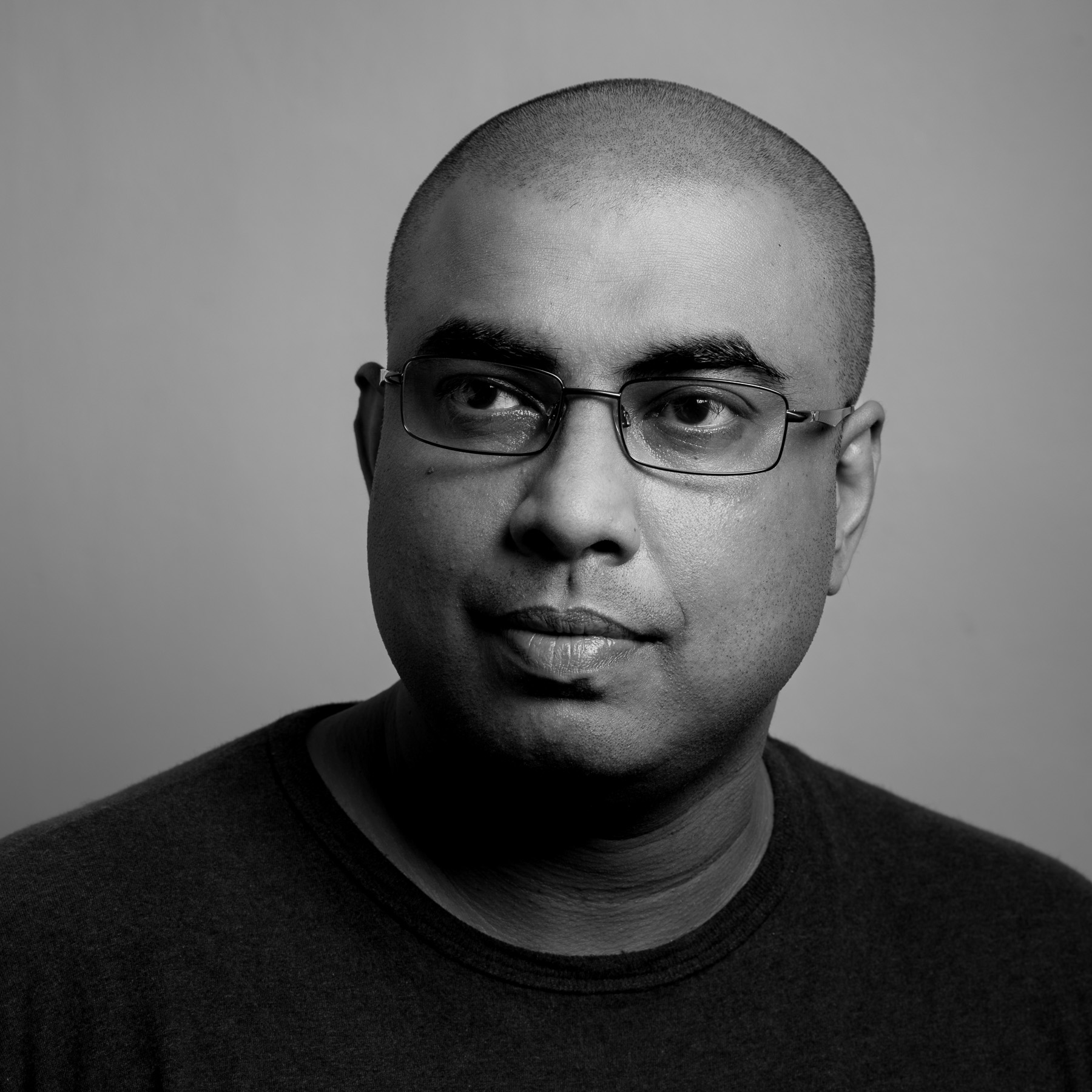Dinil Abeygunawardane - Image Maker, Writer, Communication Strategist